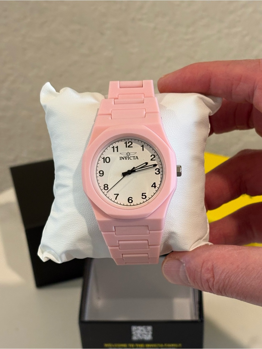 Invicta Celestial Lady
40mm Pink Tone Case White
Metal Dial Pink Band Watch